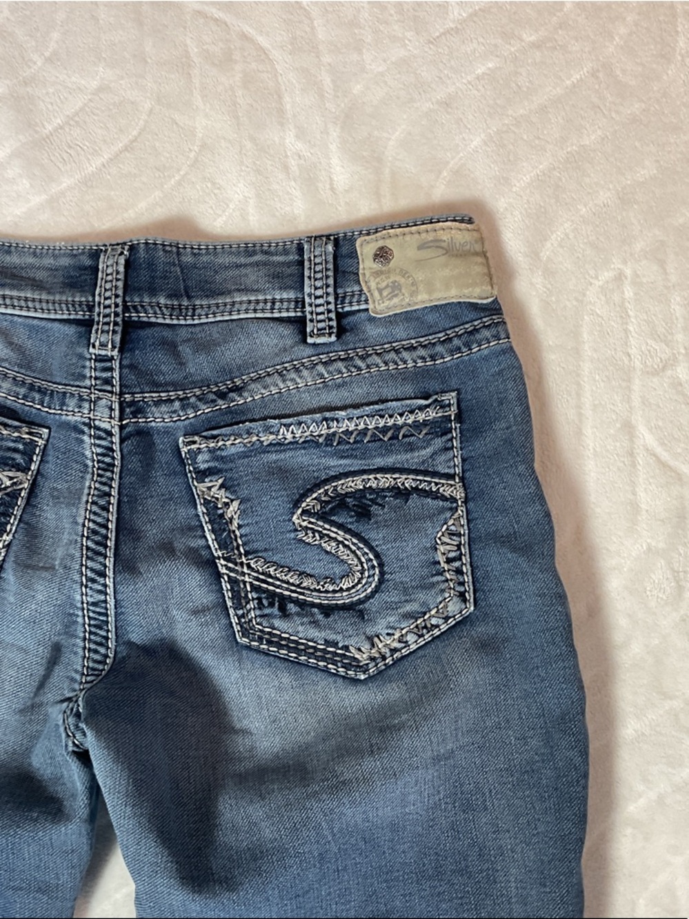 Silver Jeans Straight Leg Dark Blue Denim with Embroidered Back Pockets - Picture 5 of 12